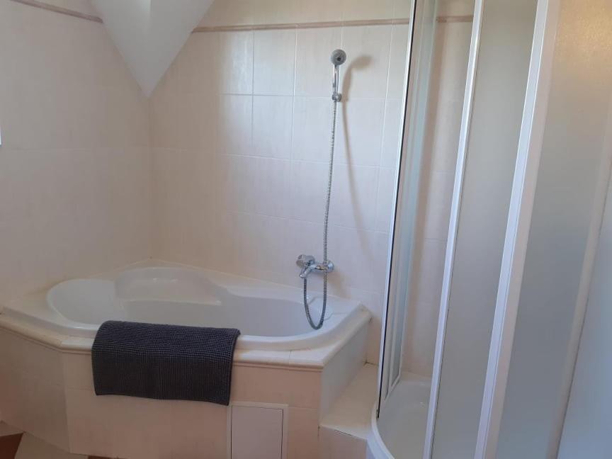 Stará Lesná Apartman Happy מראה חיצוני תמונה